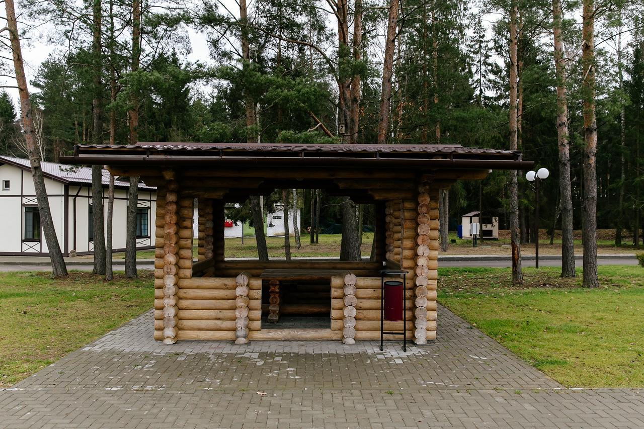 Baza Otdykha Chaika Zhodzina Exterior foto